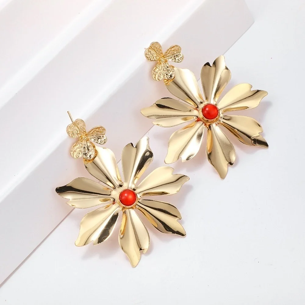 *SERAPHIMA* Gold x Red Flower Pendant Earrings